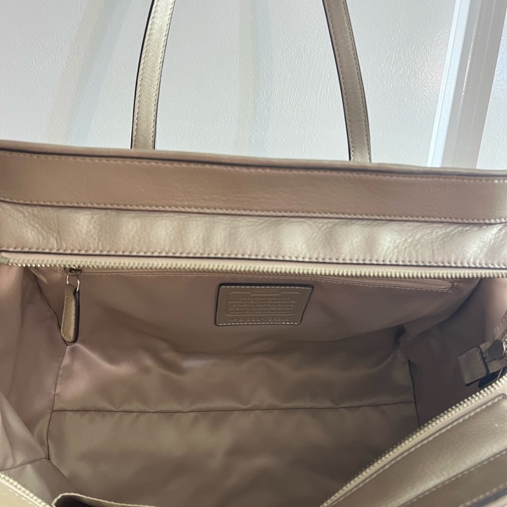 Coach Gold Leather Bag - Picture 13 of 14